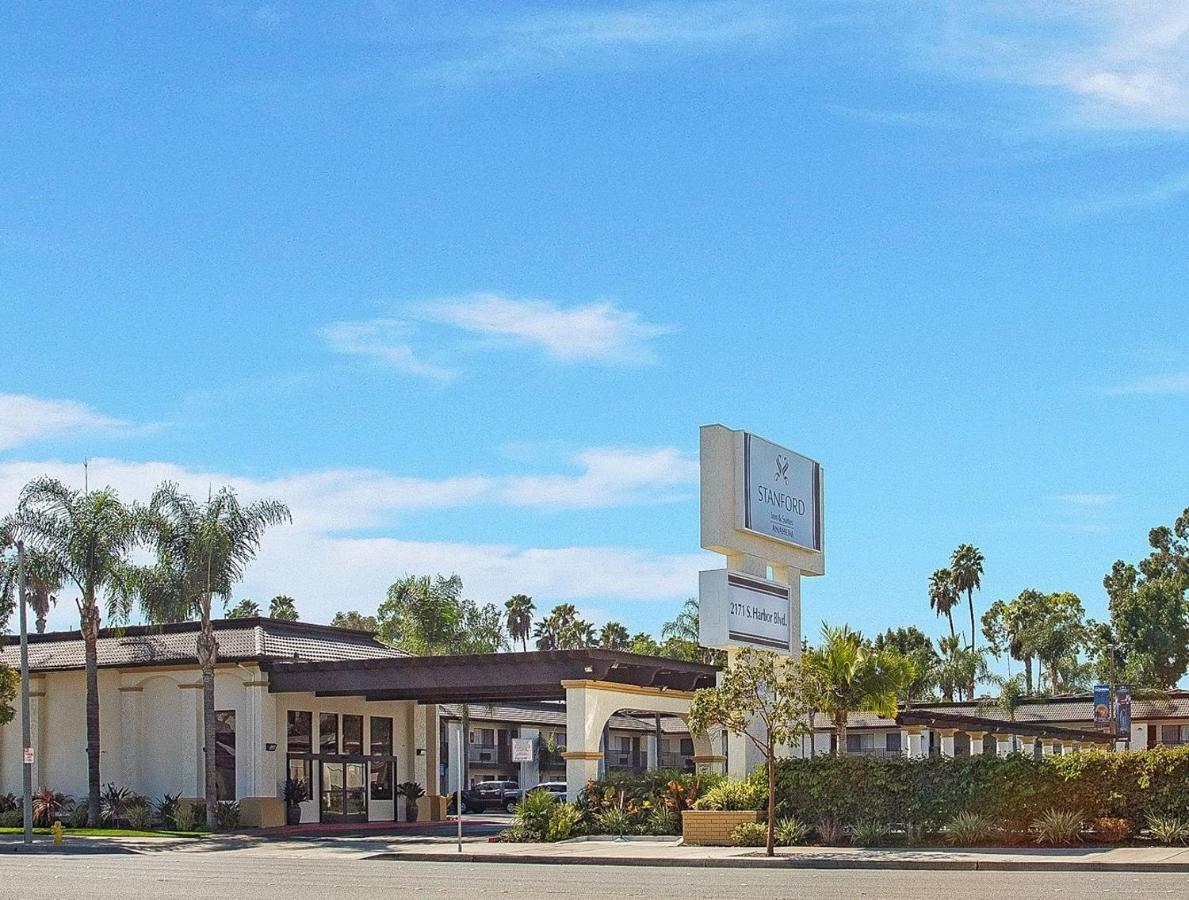 Stanford Inn & Suites Anaheim Esterno foto