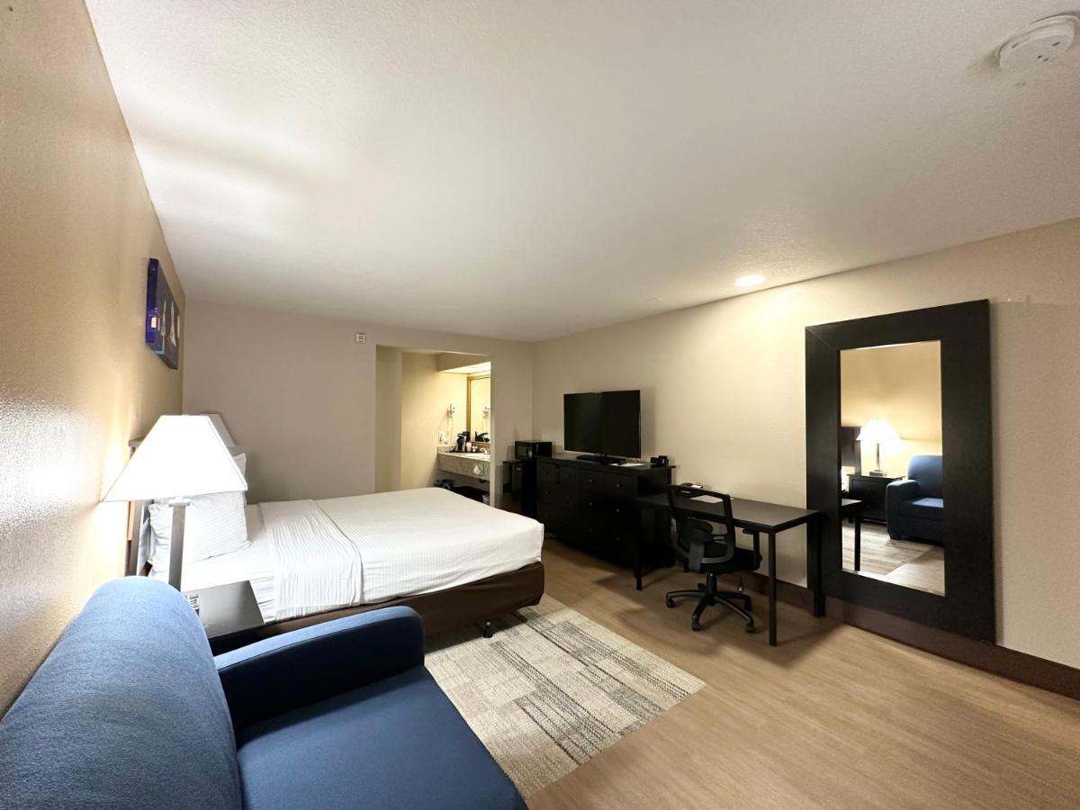 Stanford Inn & Suites Anaheim Esterno foto