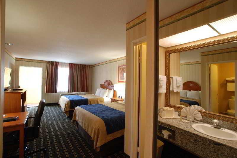 Stanford Inn & Suites Anaheim Esterno foto